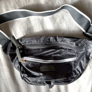 Grey Paravel Fanny Pack